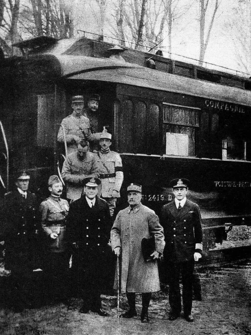 Германия подписала полную капитуляцию в Компьенском лесу во французском регионе Пикардия, 11 ноября 1918 года. Фото: <a href="https://commons.wikimedia.org/w/index.php?curid=9423922">Wikimedia Commons</a>