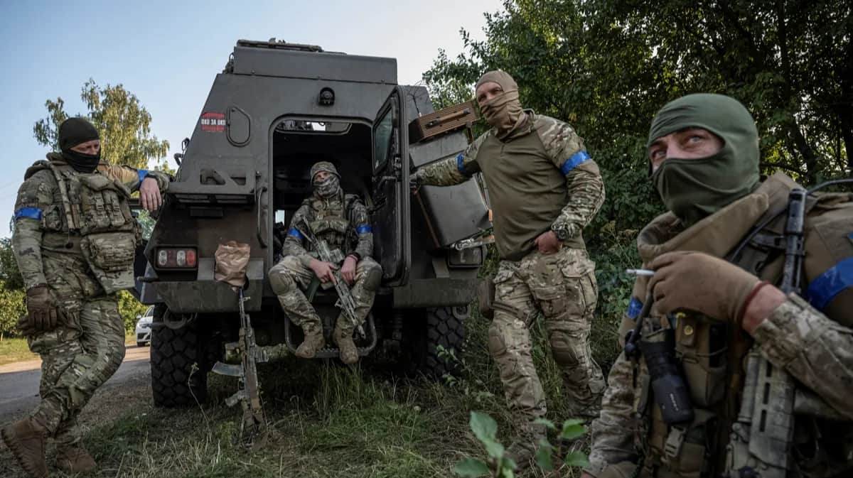 Украинские военнослужащие возле российской границы в Сумской области, Украина, 16 августа 2024 года. Фото: Viacheslav Ratynskyi / Reuters / Scanpix / LETA