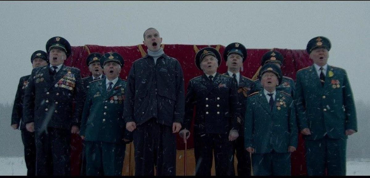 Кадр из клипа Shortparis «Яблонный Сад»