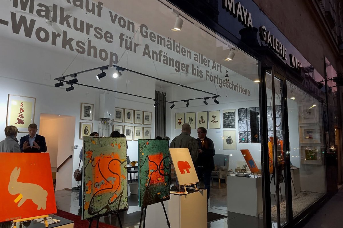 Maya Galerie во время открытия выставки Максима Трудолюбова, 12 марта 2025 года. Фото: @maya_galerie_wien /  Instagram