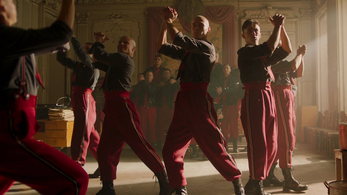 Кадр из фильма «Капитан Волконогов бежал», 2021 год. Фото: Memento International