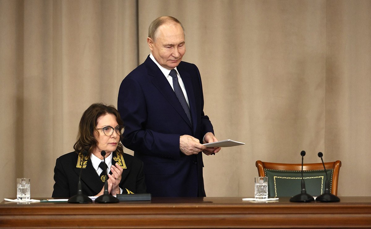 Владимир Путин и Ирина Подносова, 20 февраля 2025 года. Фото:  kremlin.ru