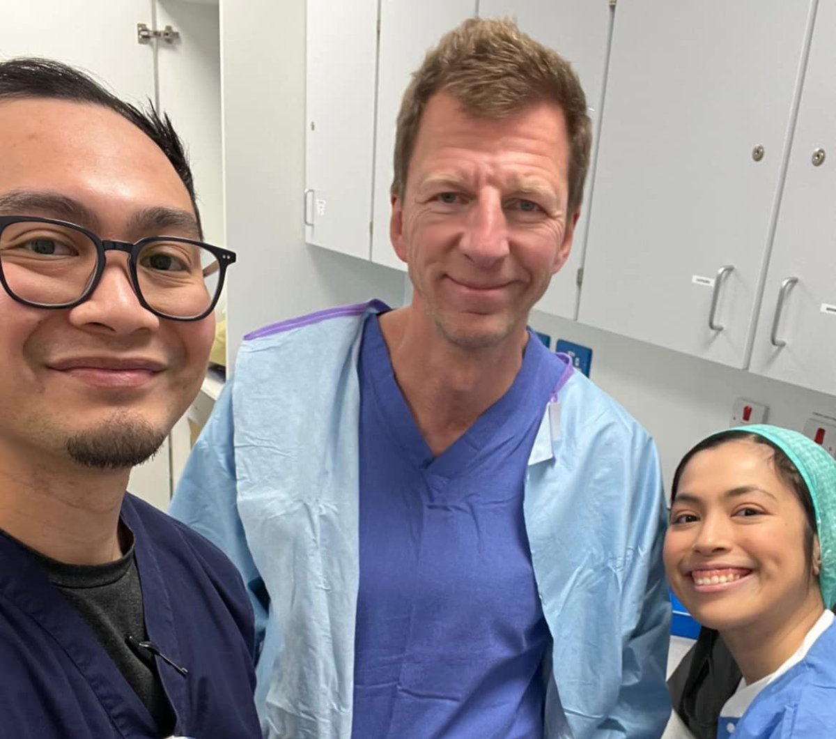 Леонид Кривский с коллегами по работе в последний рабочий день перед отплытием, декабрь 2024. Фото из личного архива