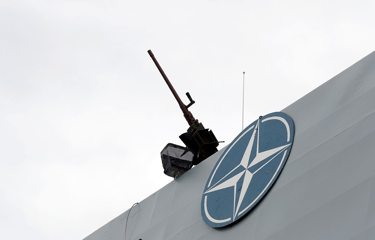 Орудие фрегата ВМС Германии «Гамбург», Рига, Латвия, 8 сентября 2023 года. Фото: Toms Kalnins / EPA