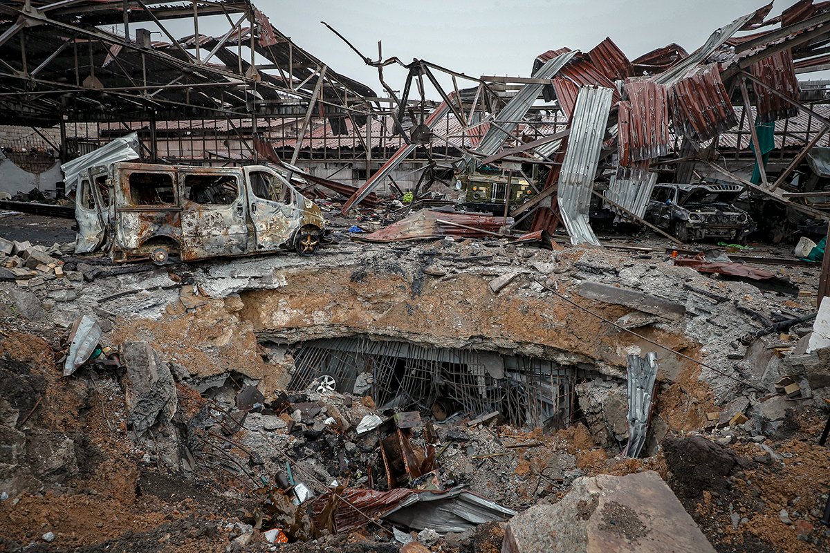 Металлургический комбинат имени Ильича в Мариуполе, Украина, 18 мая 2022 года. Фото: Сергей Ильницкий / EPA