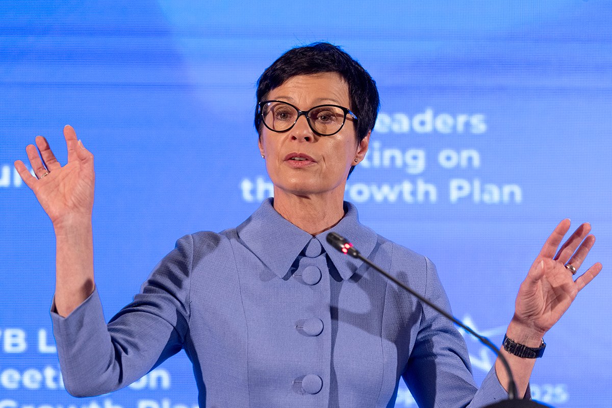 Марта Кос на совместной пресс-конференции с премьер-министром Северной Македонии после встречи лидеров ЕС и Западных Балкан в Скопье, Республика Северная Македония, 1 июля 2025 года. Фото: Georgi Licovski / EPA