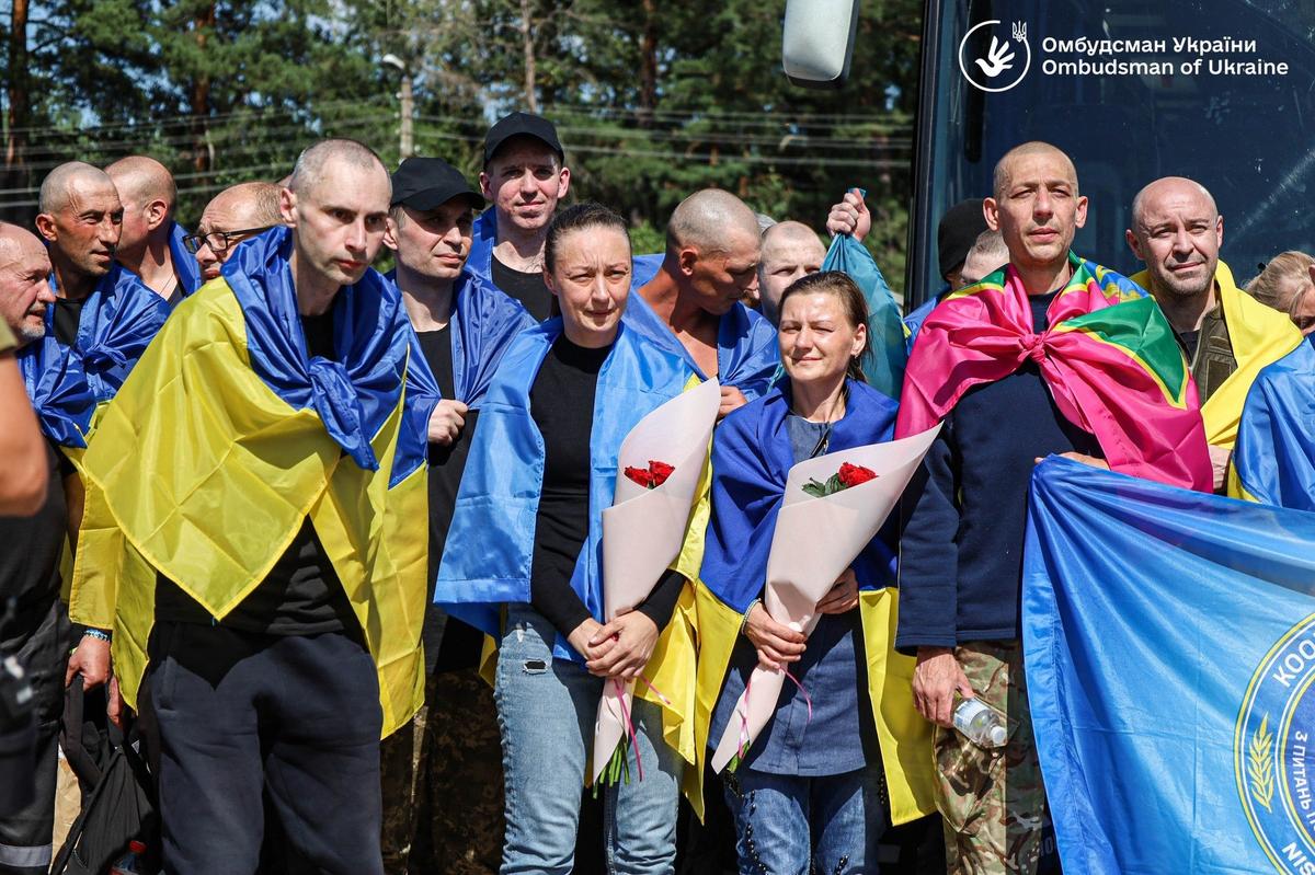 Россия и Украина обменялись очередной группой военнопленных. Фото: Офис Омбудсмена Украины