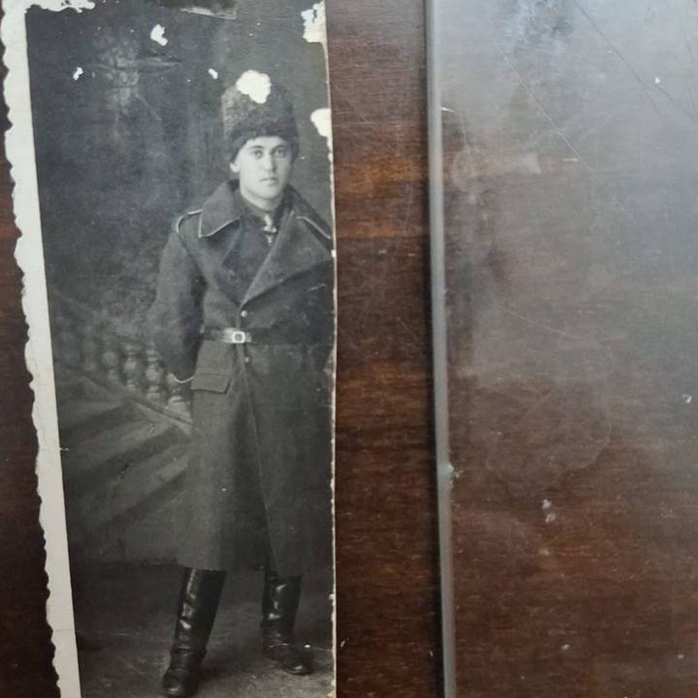 Борис Минц во время службы в румынской армии. Фото из личного архива.